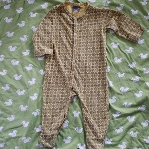 Very cute kate quinn organic footed pajamas